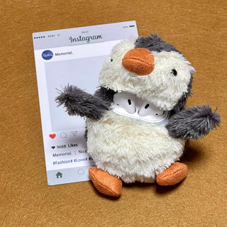 Peanut Penguin AirPods Case