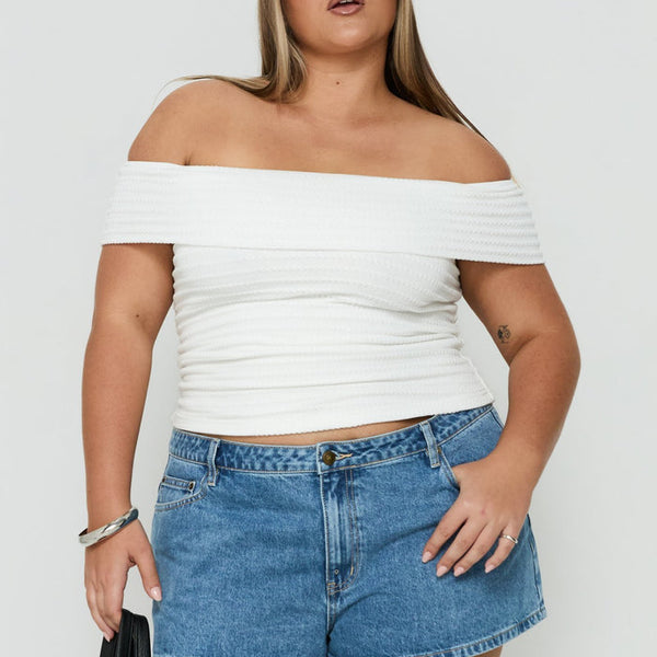 Dreamful Low Rise Mini Denim Short Mid Blue Wash Curve