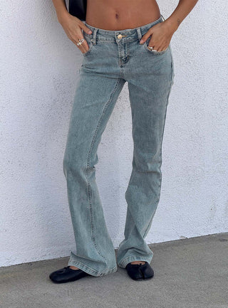 Bethany Low Rise Bootleg Jeans Ice Wash