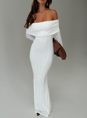 Sofenna Long Sleeve Off Shoulder Maxi Dress White