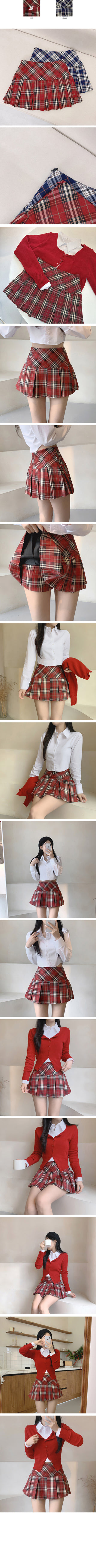 Checked pleated mini skirt