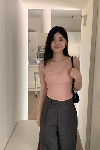 V-neck lace long-sleeve slim top