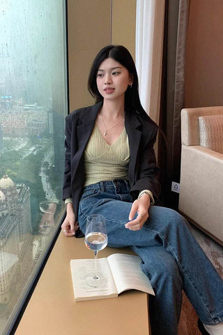 V-neck lace long-sleeve slim top