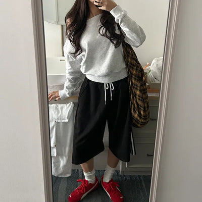 Off-shoulder sweatshirt