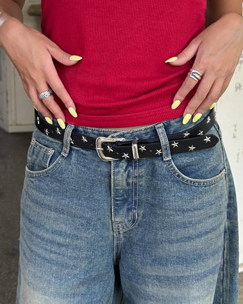 Square buckle star stud belt