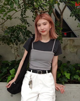Bust yoke seam half T-shirt