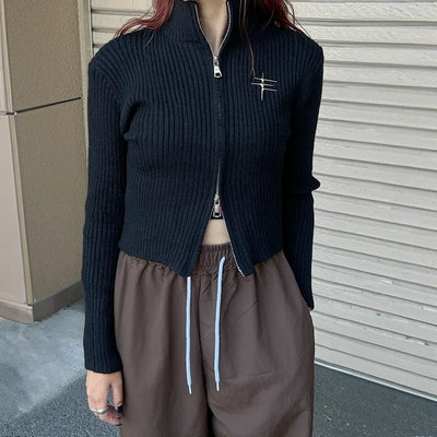 Applique zip-up knit