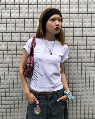 Need a hug lettering half t-shirt