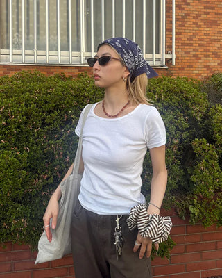Jewel neck simple short T-shirt