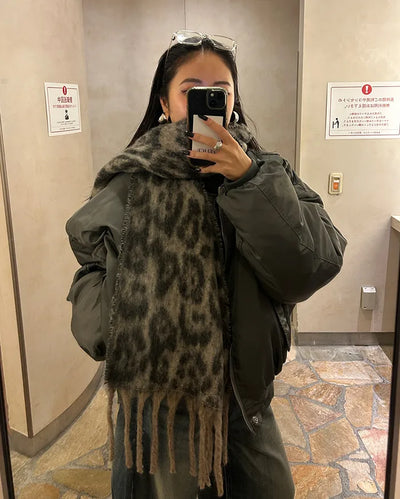 Leopard fringe knit scarf