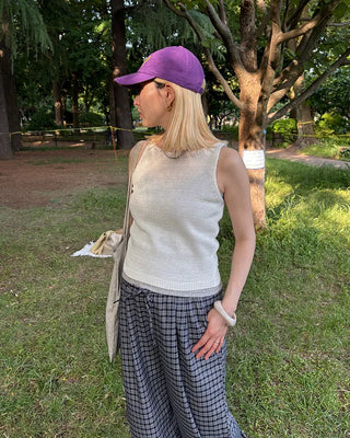 Summer knit sleeveless top