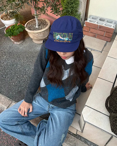 Mountain Stitch Light Straight Cap