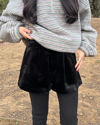 Waist bag, elastic waistband, pleated velvet shorts