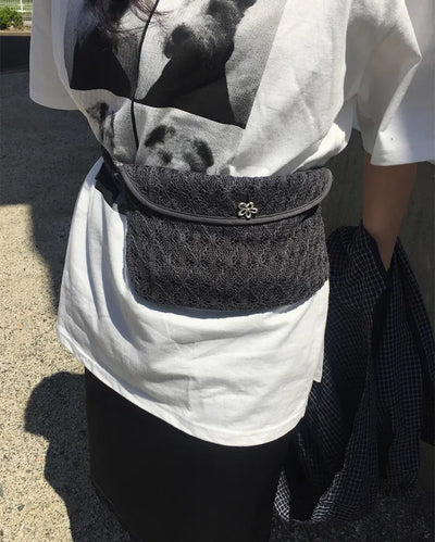Flower Diamond Lace Waist Pouch