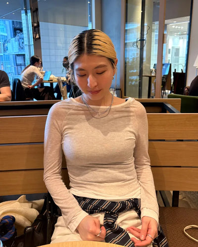 Boat neck two-tone layered long T-shirt
