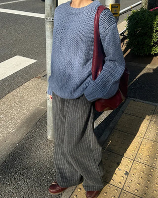 (Unisex) Drop Shoulder Low Gauge Sweater