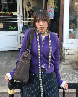Round neck marble button basic cardigan