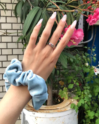 Colorful Cubic Ring