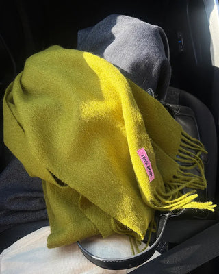 Simple fringe wool knit scarf
