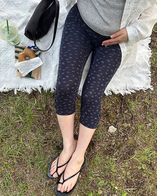 Walnut Button Mini Flower Cropped Leggings