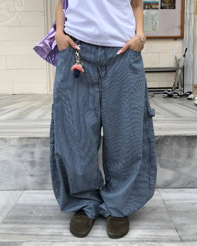 Pencil stripe balloon carpenter pants