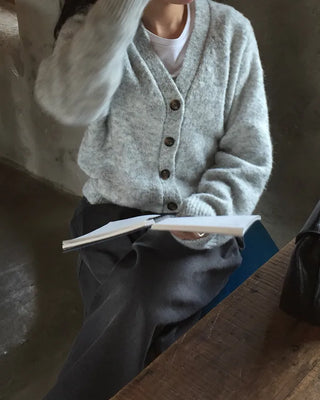 Wool V-neck button cardigan