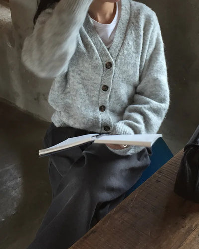 Wool V-neck button cardigan