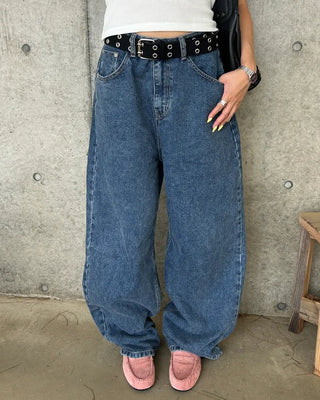 Pigmented Wide Curve Jeans