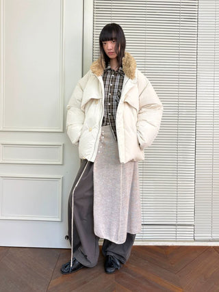 [NEVERSEEZ] Spliced Detachable Fur Collar Down Jacket