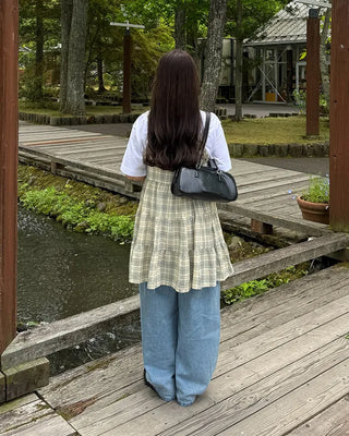 Curved balloon fit pleated denim pants