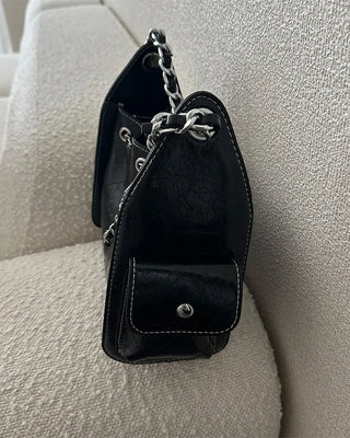 Square chain shoulder bag