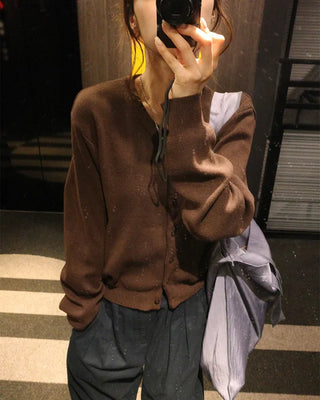 Round neck basic cardigan