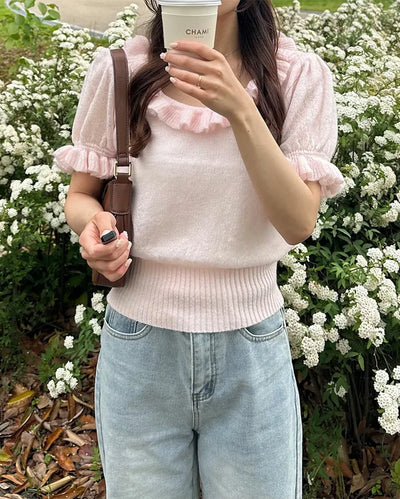 Frill neckline short-sleeved knit