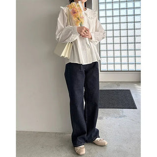 Frill collar blouse