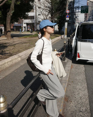 One-pleat straight slacks