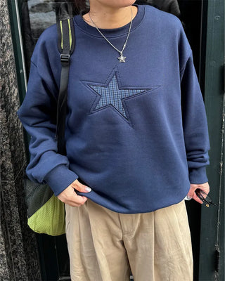 Front star embroidered sweatshirt