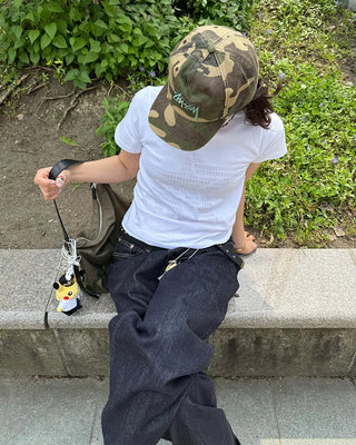 Back-belt denim pants