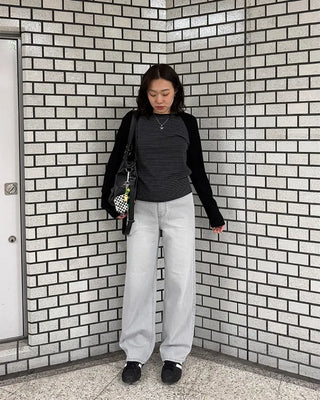Light gray straight-leg denim jeans