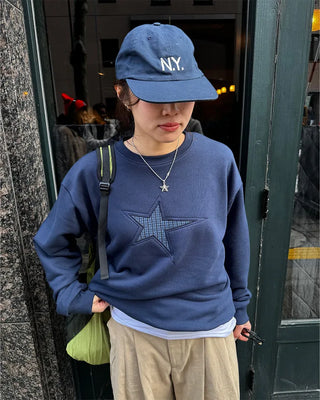 Front star embroidered sweatshirt