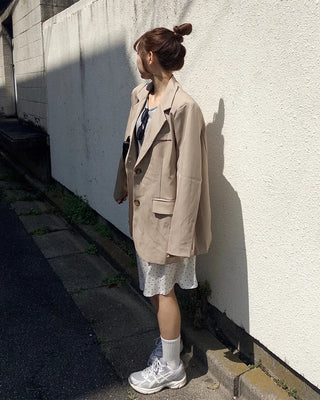 Oversized button-down single jacket