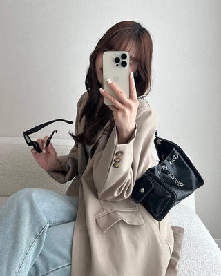Square chain shoulder bag