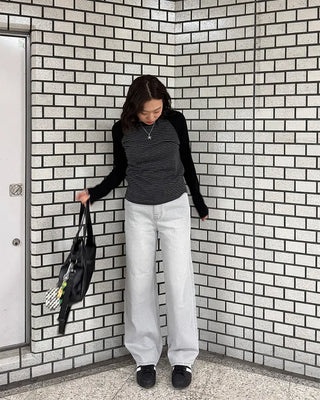 Light gray straight-leg denim jeans