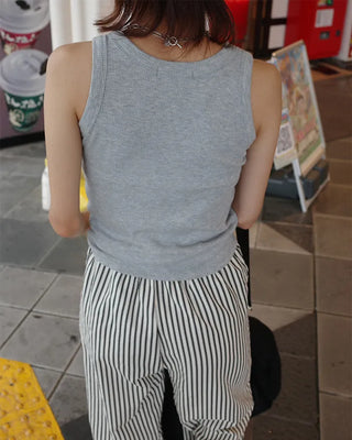 Colored ribbed sleeveless top