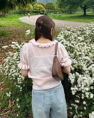 Frill neckline short-sleeved knit