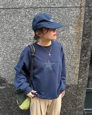 Front star embroidered sweatshirt
