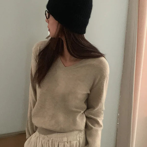 Cashmere V-neck knit