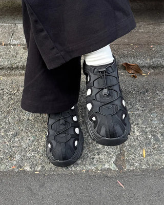 Outdoor mood string sandals