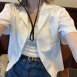 Cropped pocket short-sleeved T-shirt