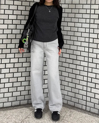 Light gray straight-leg denim jeans