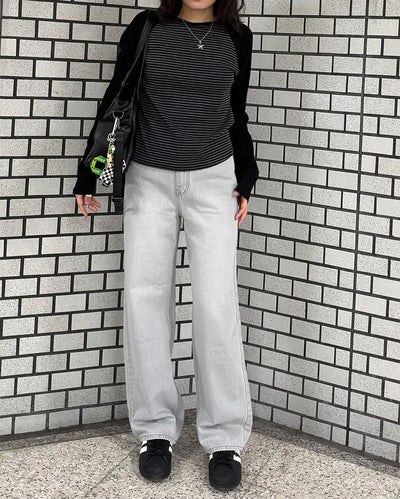 Light gray straight-leg denim jeans